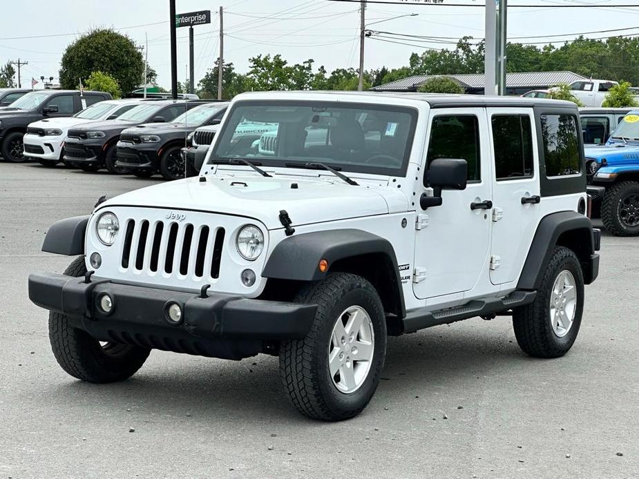 used 2015 Jeep Wrangler Unlimited car, priced at $16,777