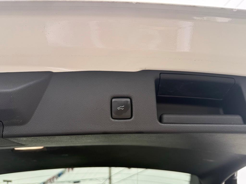 used 2020 Ford Escape car, priced at $23,277