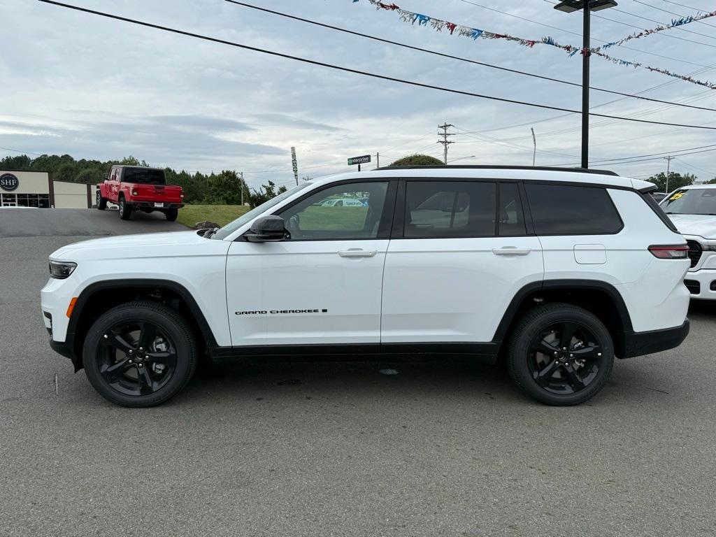 new 2025 Jeep Grand Cherokee L car, priced at $42,777