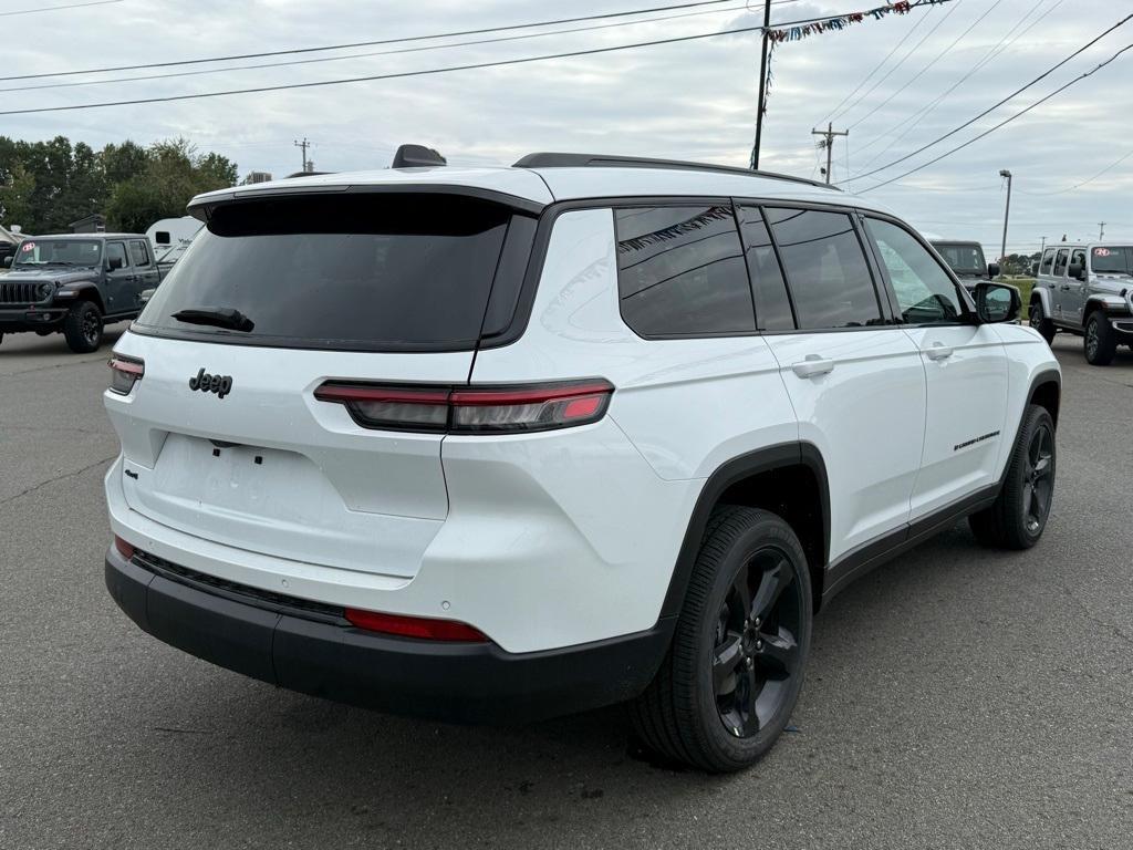 new 2025 Jeep Grand Cherokee L car, priced at $42,777