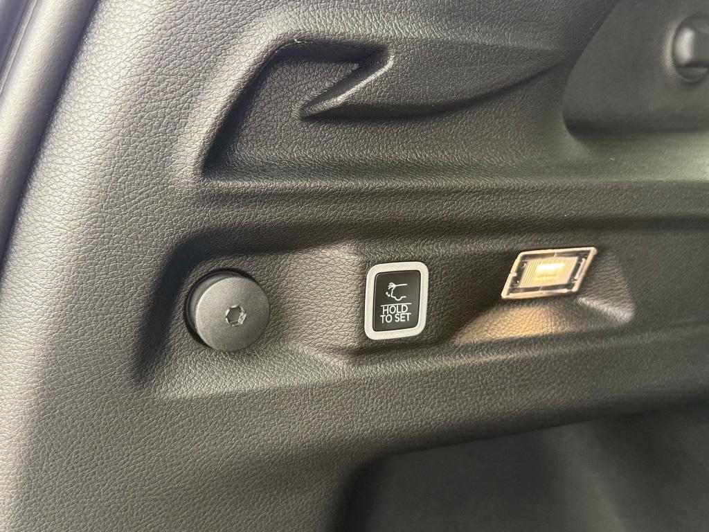 new 2025 Jeep Grand Cherokee L car, priced at $42,777