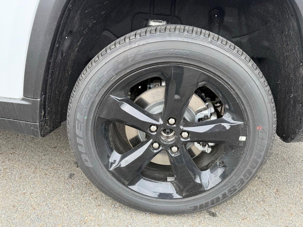 new 2025 Jeep Grand Cherokee L car, priced at $42,777