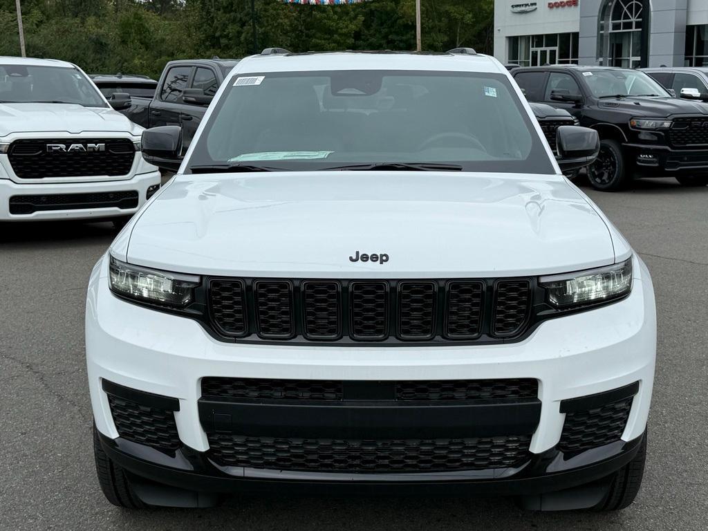 new 2025 Jeep Grand Cherokee L car, priced at $42,777
