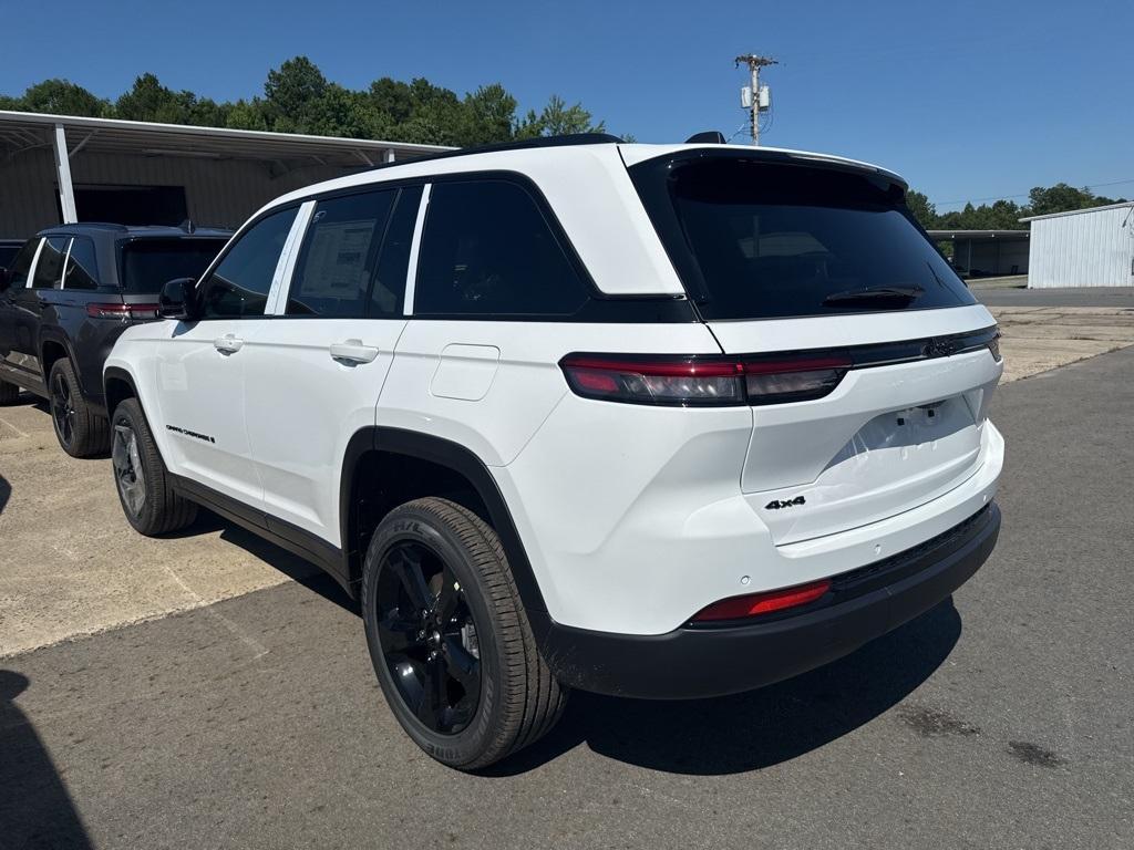 new 2025 Jeep Grand Cherokee car, priced at $48,775