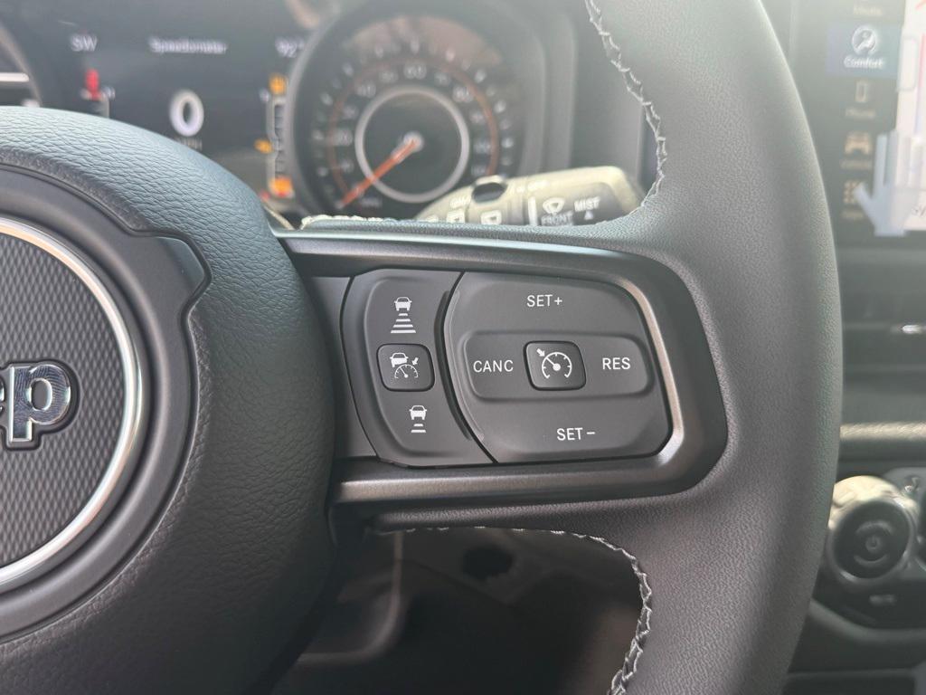 new 2025 Jeep Wrangler car, priced at $52,777