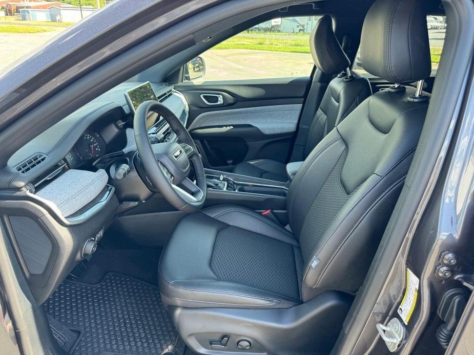 new 2024 Jeep Compass car, priced at $28,977