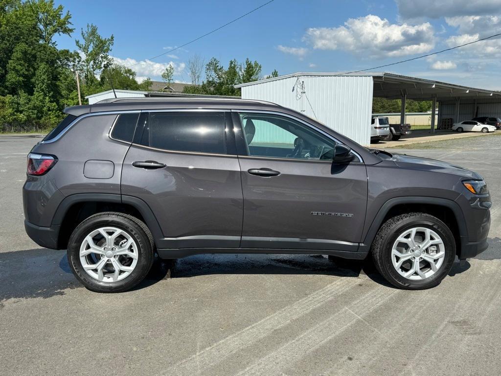 new 2024 Jeep Compass car, priced at $28,977