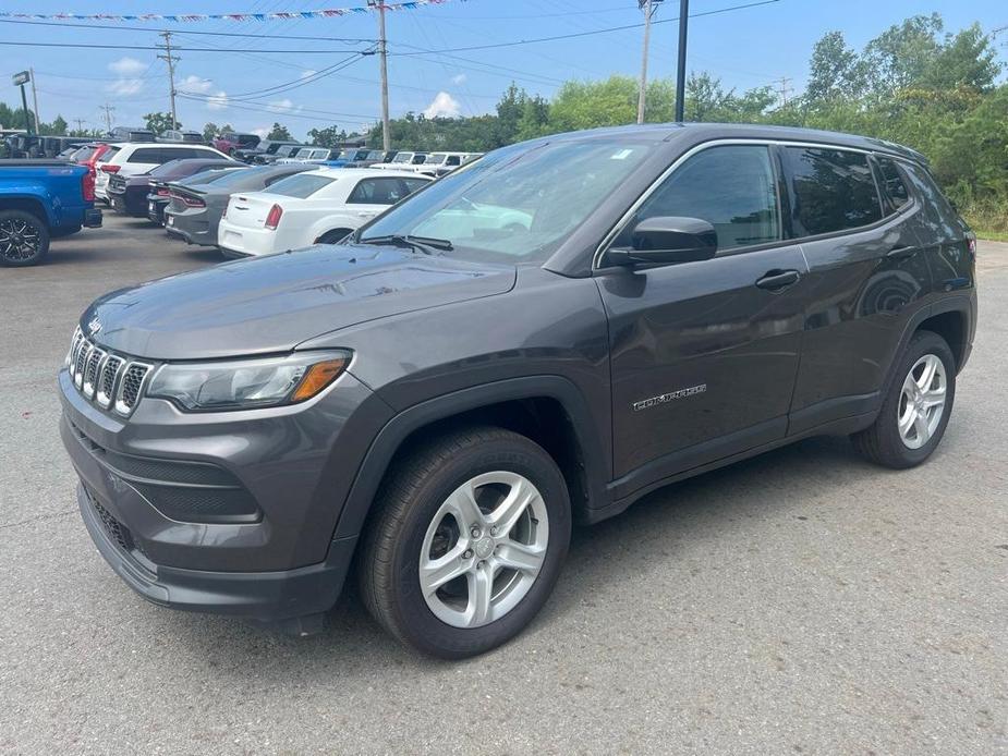 new 2024 Jeep Compass car, priced at $25,777