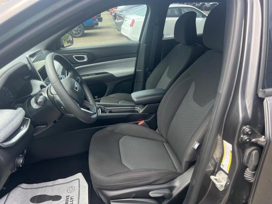 new 2024 Jeep Compass car, priced at $25,777