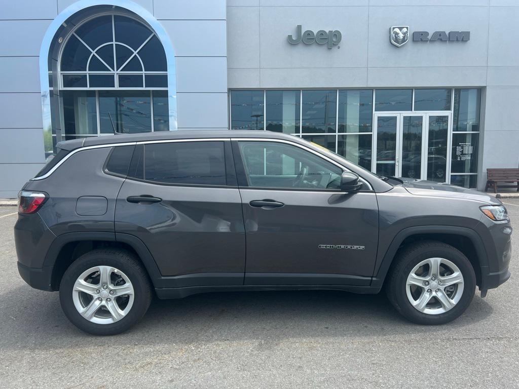 new 2024 Jeep Compass car, priced at $25,777