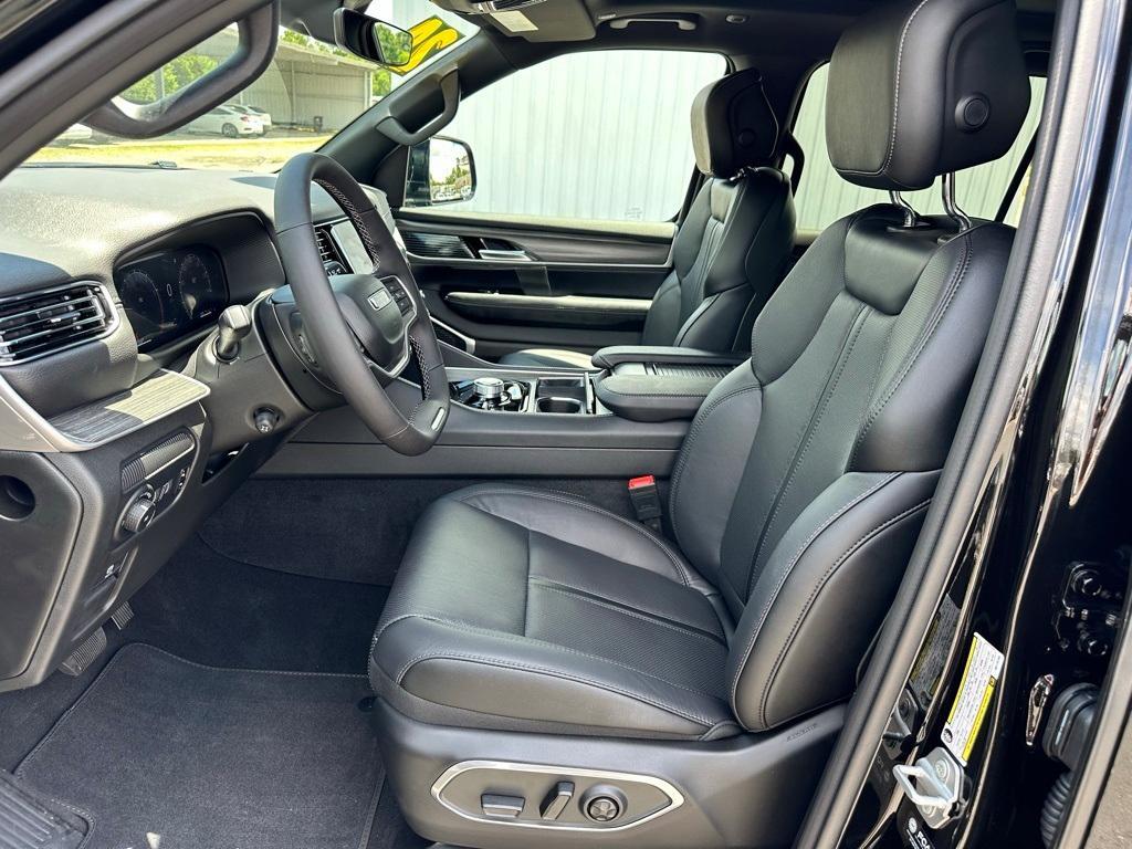 new 2024 Jeep Wagoneer car, priced at $70,777