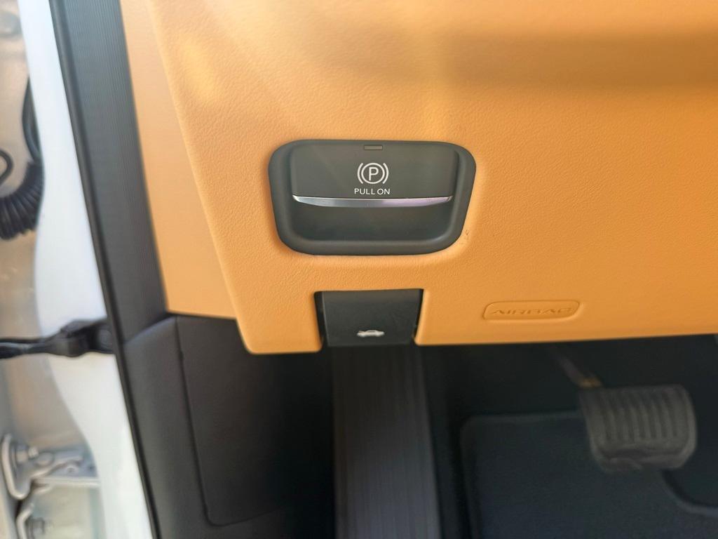 new 2025 Jeep Grand Cherokee L car, priced at $61,777