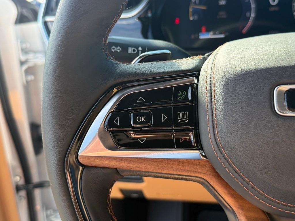 new 2025 Jeep Grand Cherokee L car, priced at $61,777