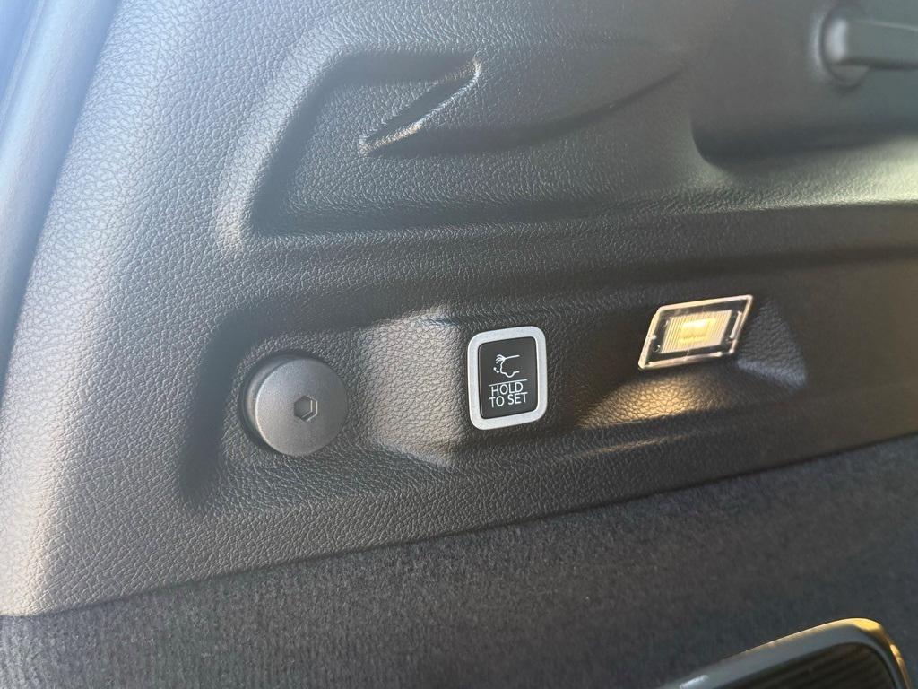 new 2025 Jeep Grand Cherokee L car, priced at $61,777