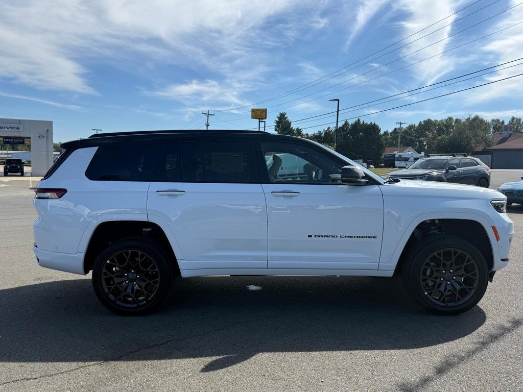 new 2025 Jeep Grand Cherokee L car, priced at $61,777