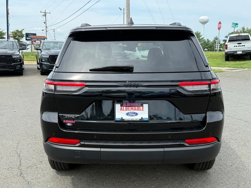 used 2024 Jeep Grand Cherokee car, priced at $38,777