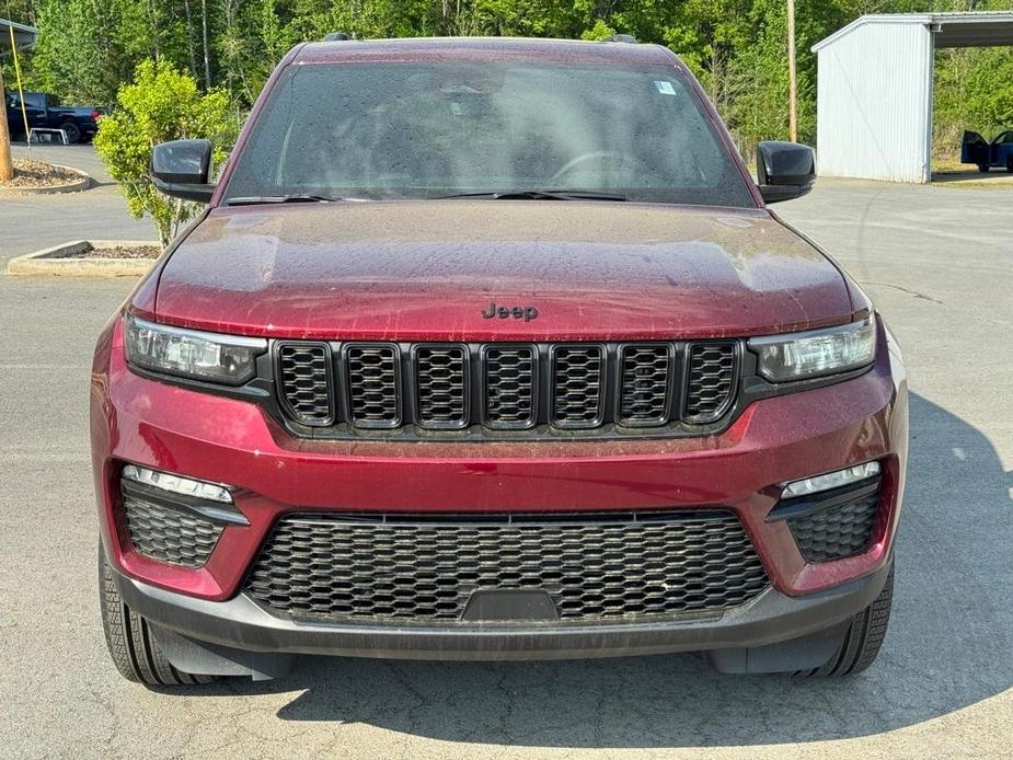 new 2024 Jeep Grand Cherokee car, priced at $46,777