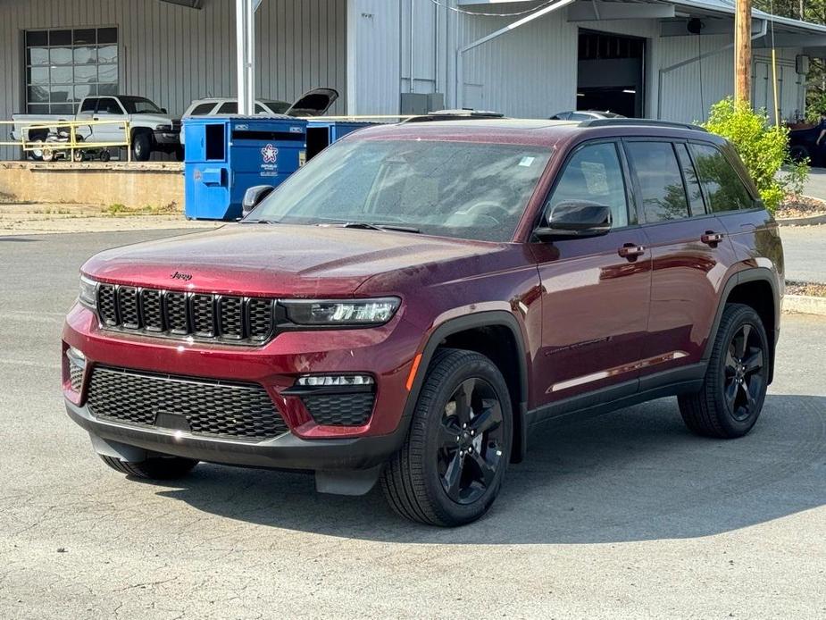 new 2024 Jeep Grand Cherokee car, priced at $46,777