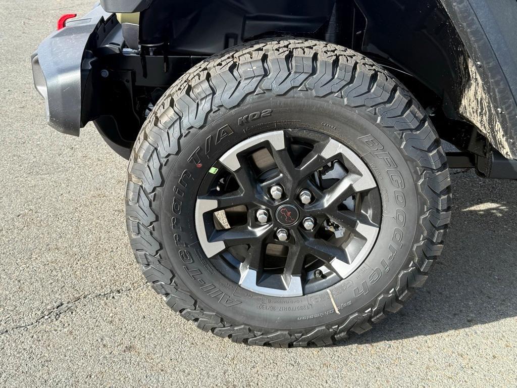 new 2026 Jeep Wrangler car, priced at $53,777