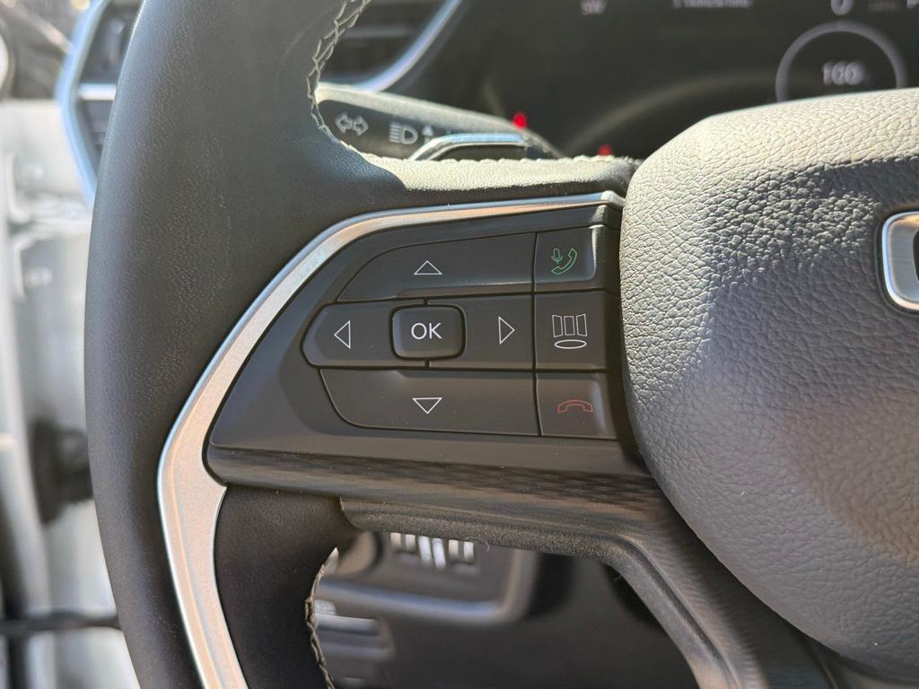 used 2024 Jeep Grand Cherokee L car, priced at $32,277