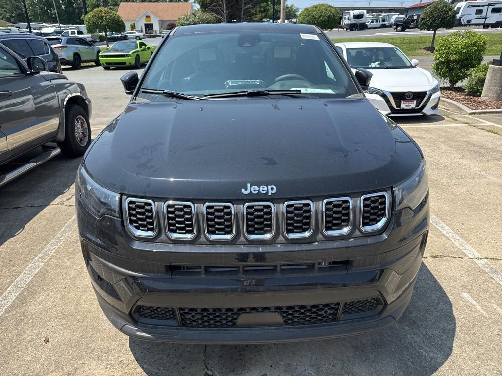 new 2025 Jeep Compass car, priced at $26,777