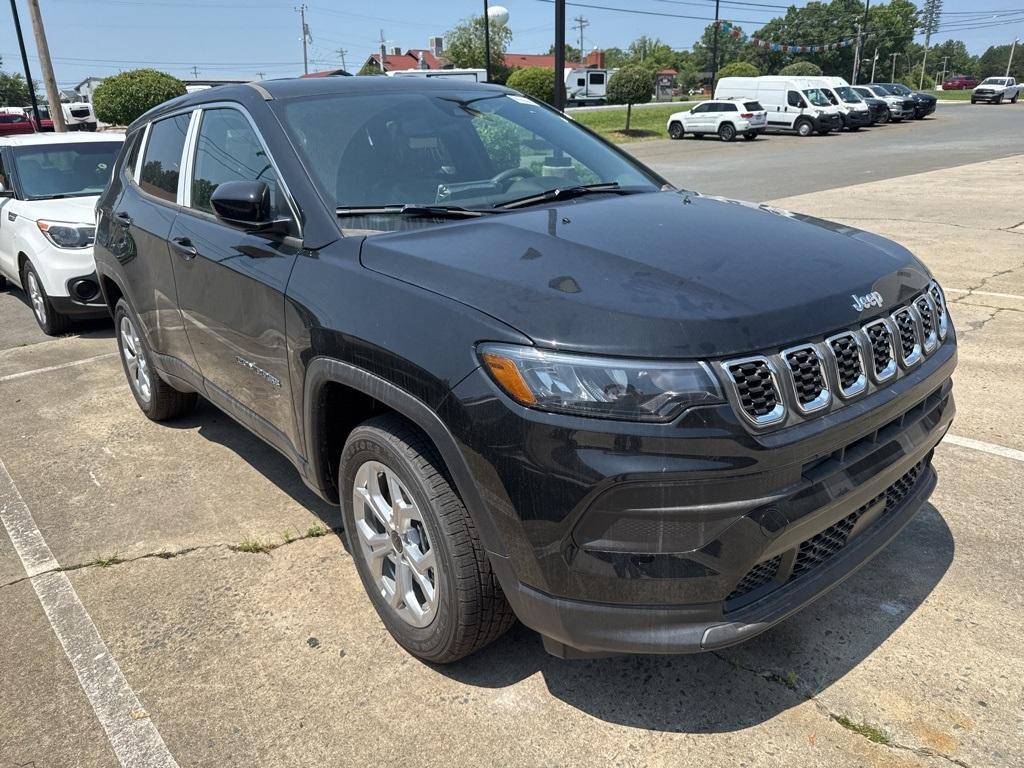 new 2025 Jeep Compass car, priced at $26,777