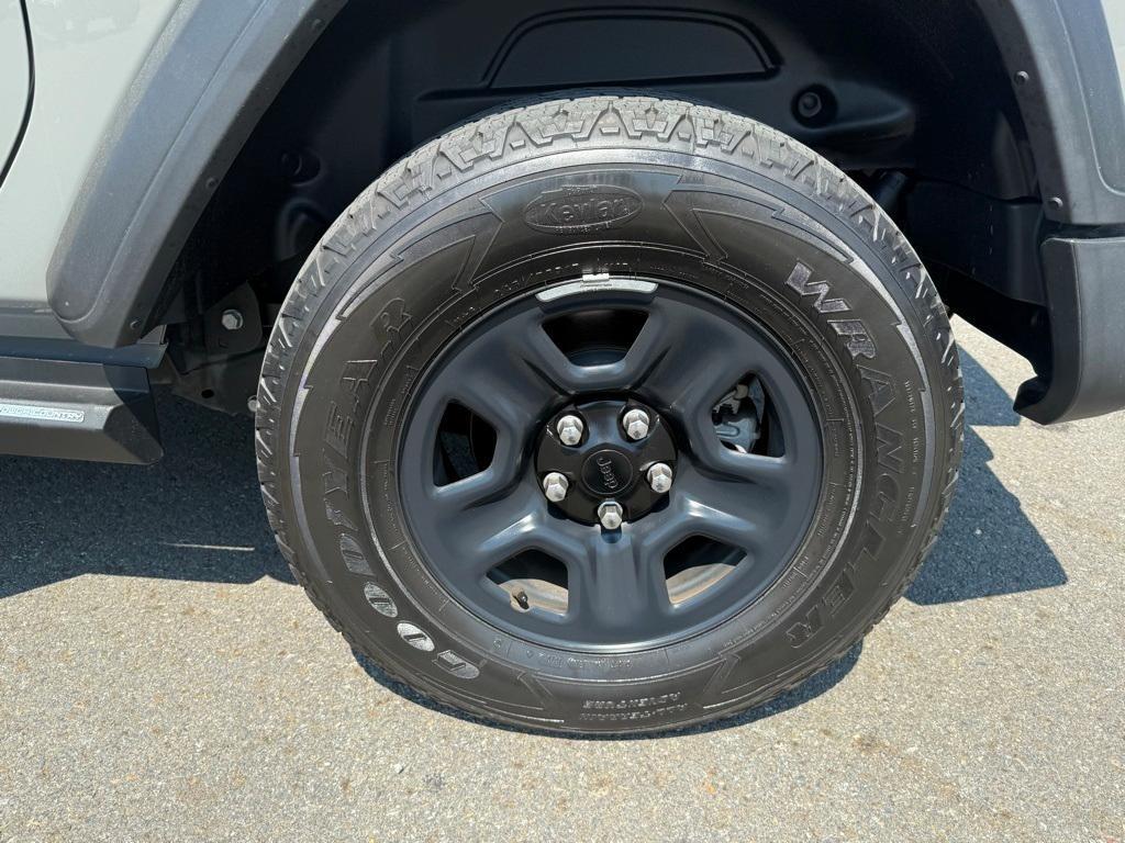 used 2021 Jeep Wrangler car, priced at $25,277