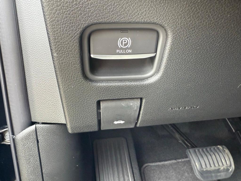 new 2025 Jeep Grand Cherokee car, priced at $38,777