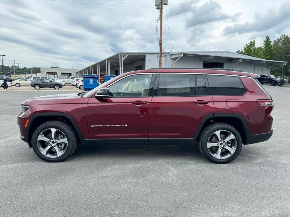 new 2024 Jeep Grand Cherokee L car, priced at $53,977