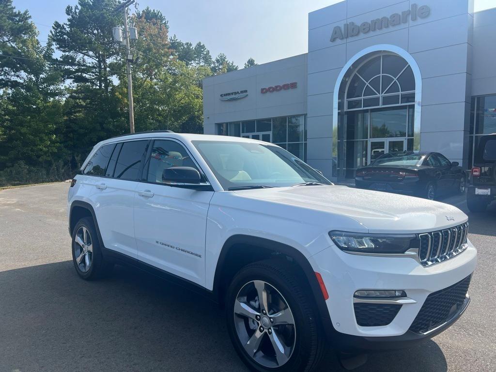 new 2024 Jeep Grand Cherokee car, priced at $49,777