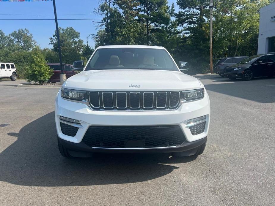 new 2024 Jeep Grand Cherokee car, priced at $49,277