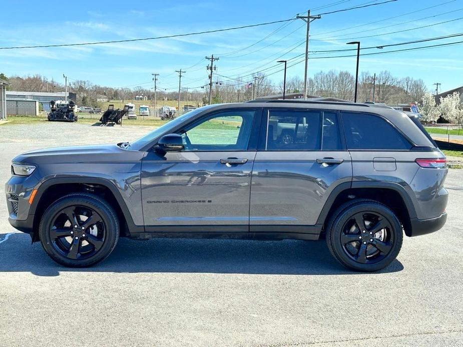 used 2024 Jeep Grand Cherokee car, priced at $44,277
