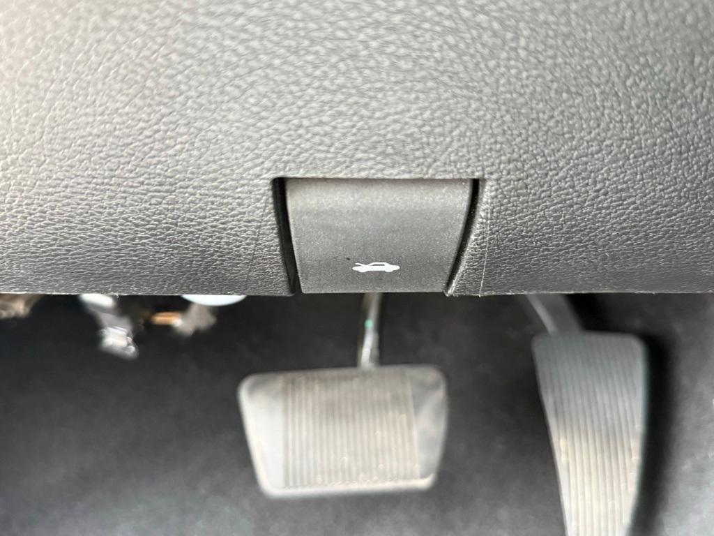 used 2021 Ram 1500 Classic car, priced at $23,777
