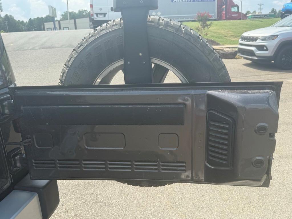 used 2014 Jeep Wrangler Unlimited car, priced at $16,277