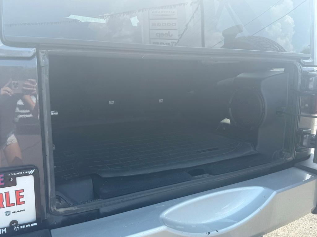 used 2014 Jeep Wrangler Unlimited car, priced at $16,277