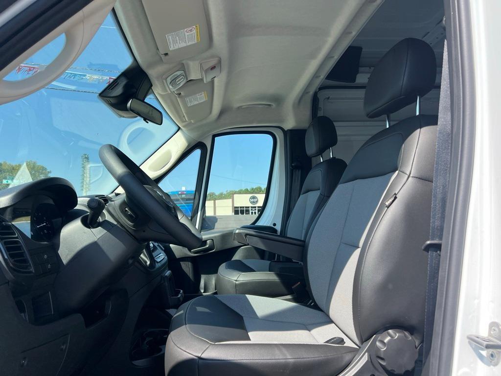 new 2024 Ram ProMaster 2500 car, priced at $44,277