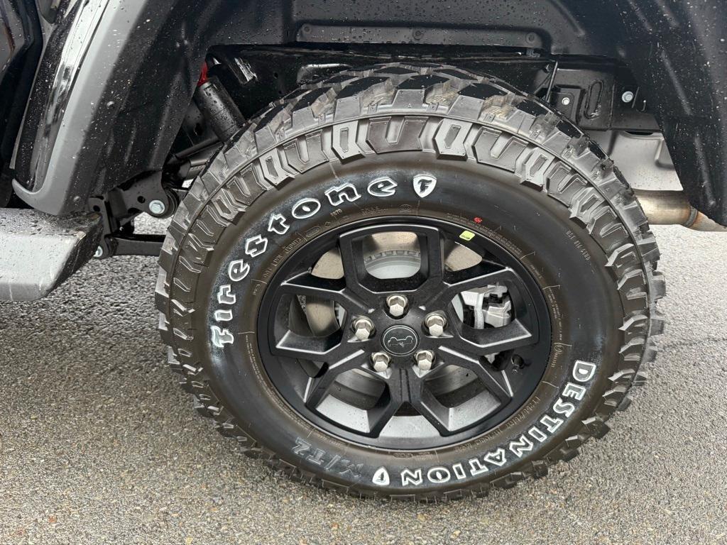 new 2025 Jeep Gladiator car, priced at $41,777