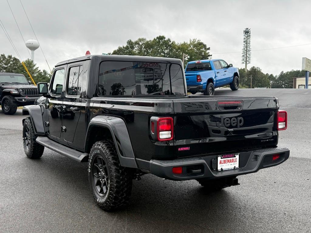 new 2025 Jeep Gladiator car, priced at $41,777