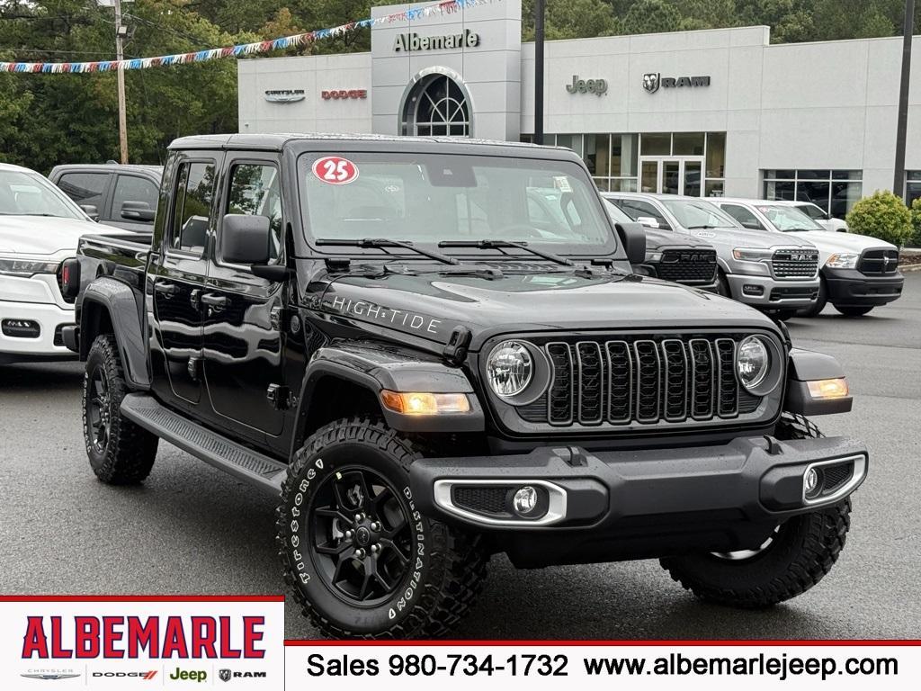 new 2025 Jeep Gladiator car, priced at $42,777
