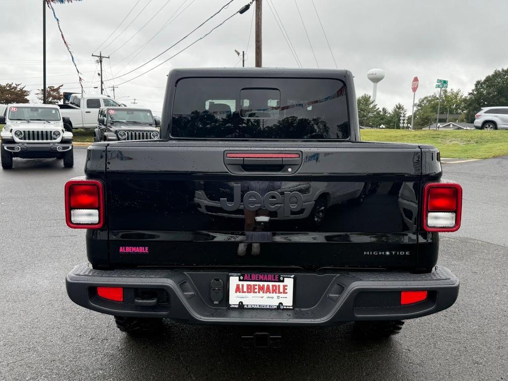 new 2025 Jeep Gladiator car, priced at $41,777