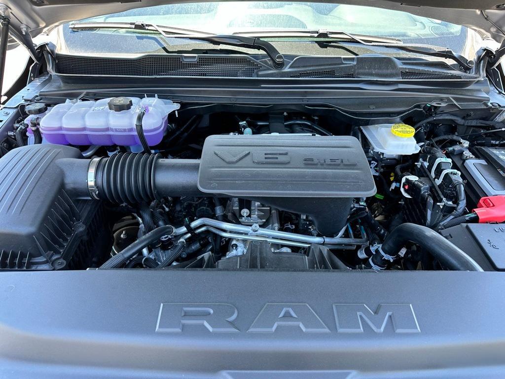 new 2025 Ram 1500 car, priced at $51,777