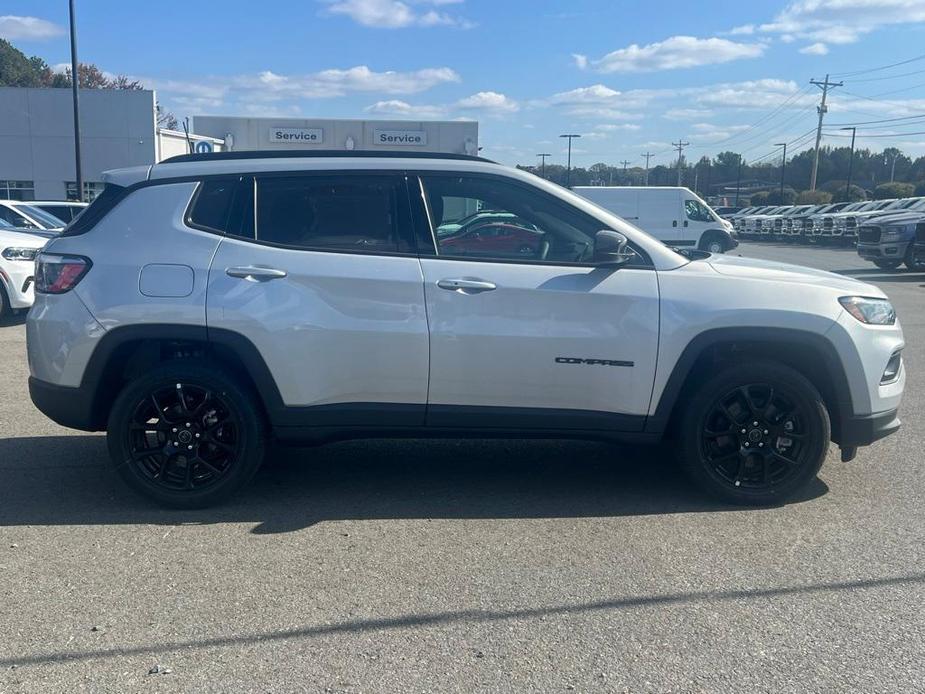 new 2025 Jeep Compass car, priced at $27,777