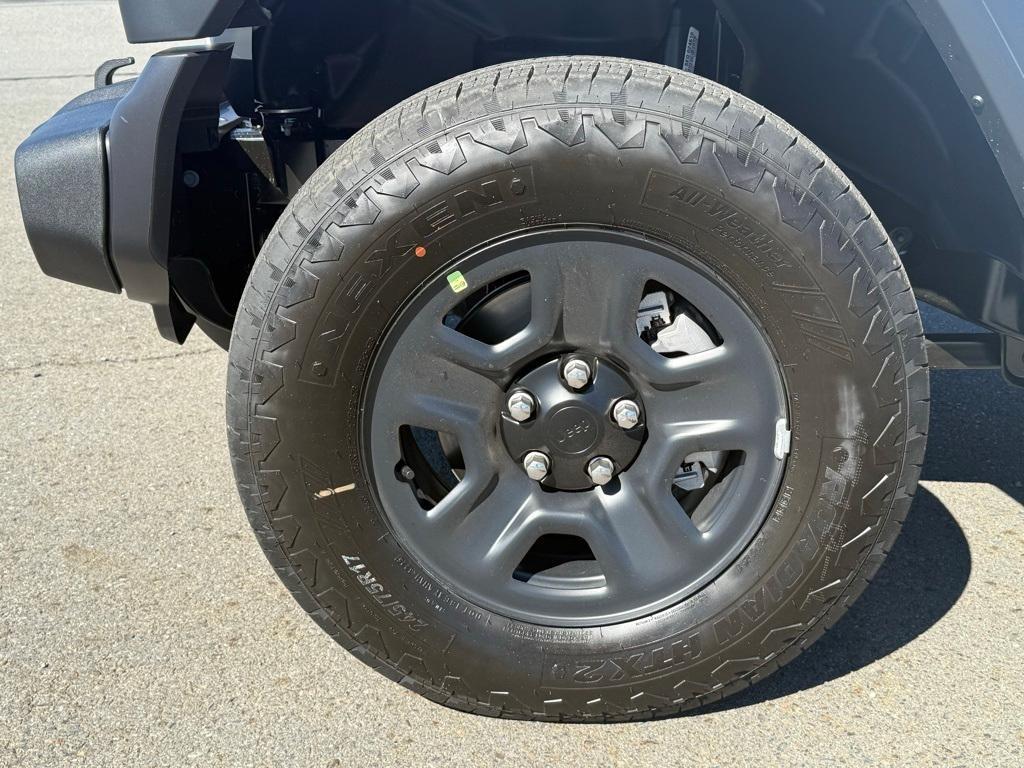 new 2026 Jeep Wrangler car, priced at $39,777