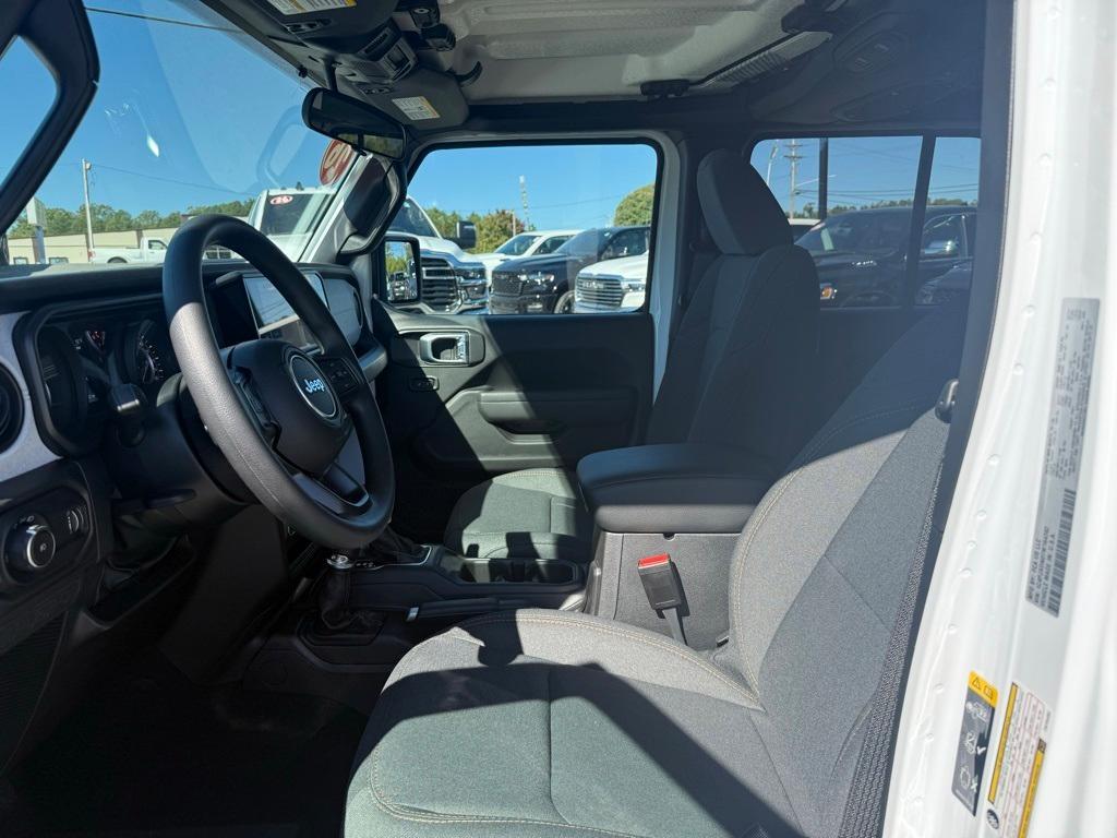new 2026 Jeep Wrangler car, priced at $39,777