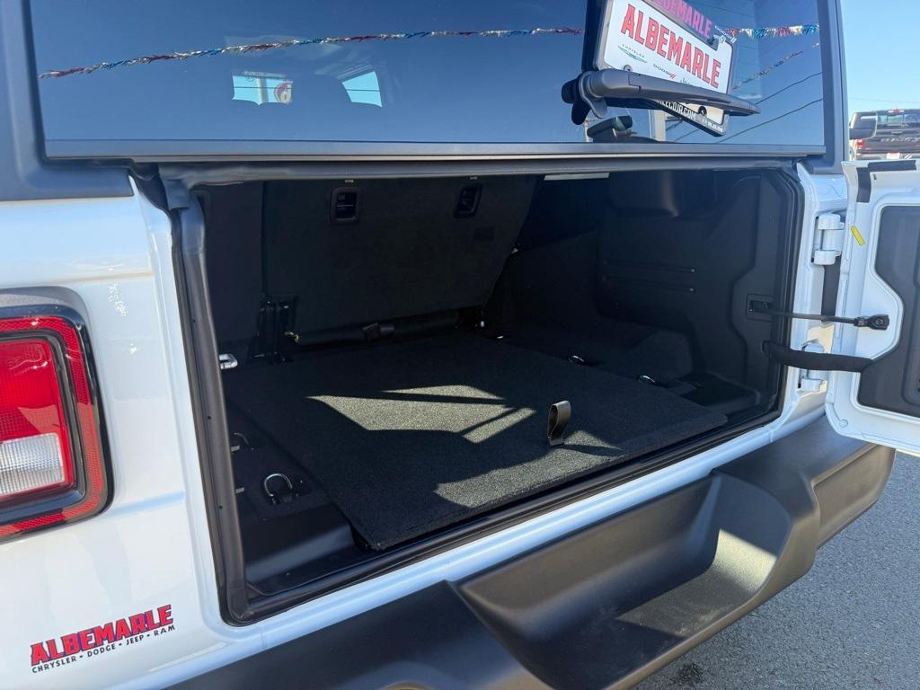 new 2026 Jeep Wrangler car, priced at $39,777