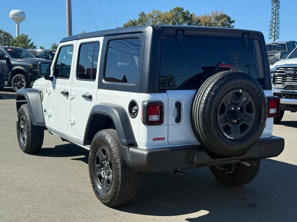 new 2026 Jeep Wrangler car, priced at $39,777