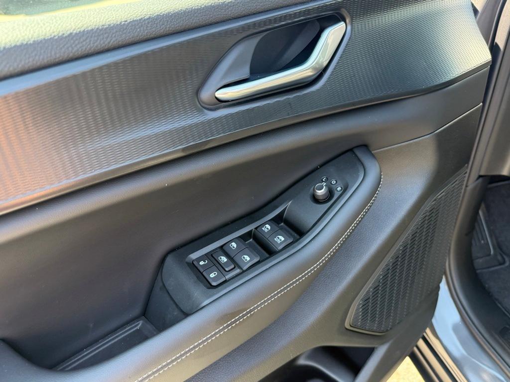 new 2025 Jeep Grand Cherokee car, priced at $38,777