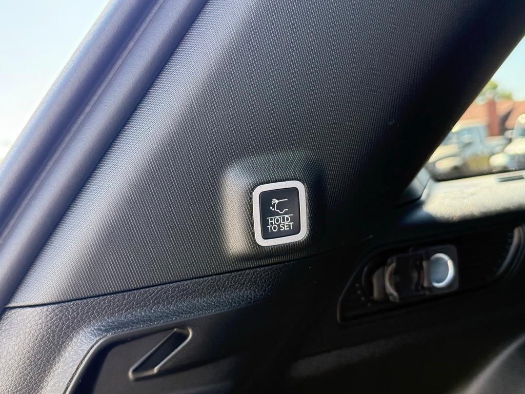 new 2025 Jeep Grand Cherokee car, priced at $38,777