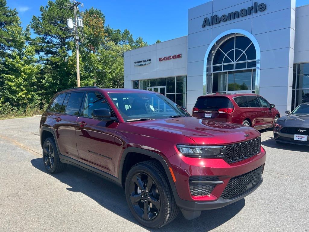 new 2024 Jeep Grand Cherokee car, priced at $44,277