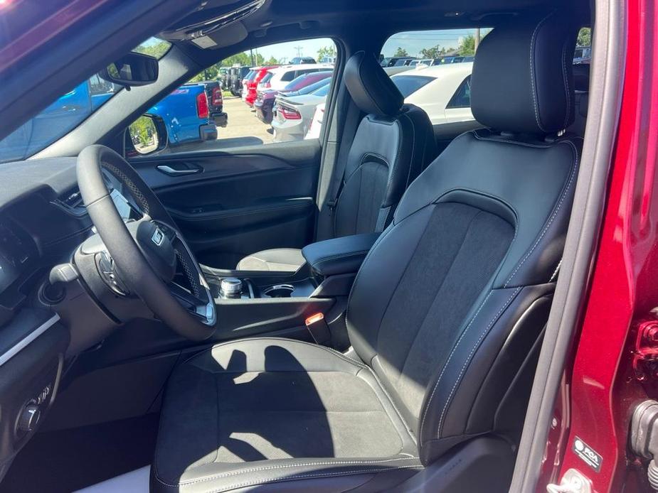 new 2024 Jeep Grand Cherokee car, priced at $44,777